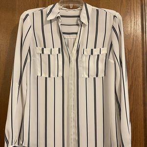 Like NEW junior’s blouse